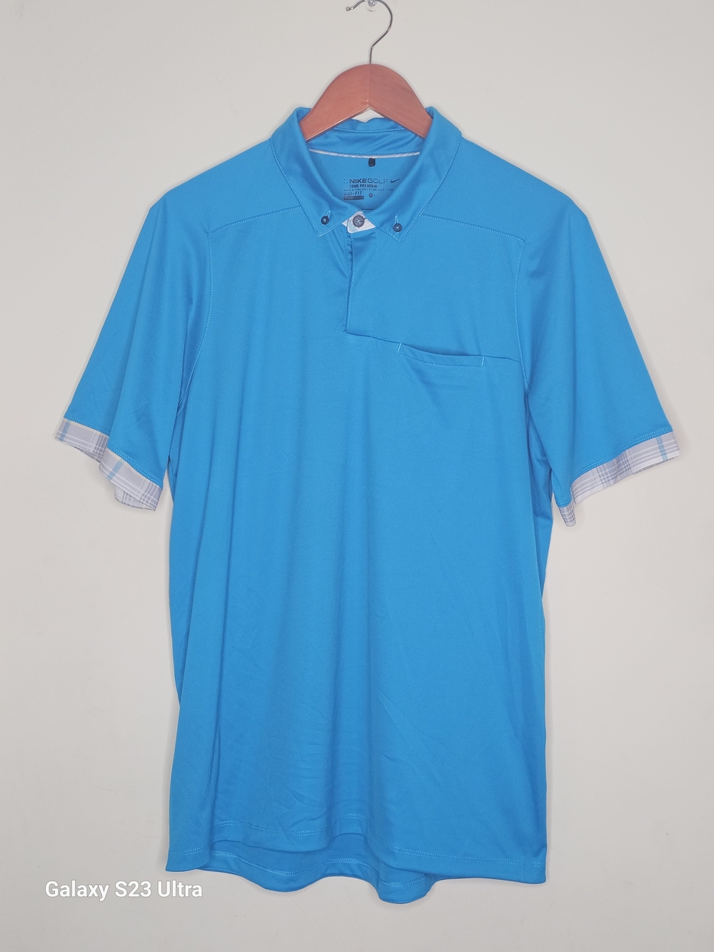 Nike Men's Bright Turquoise Button-Down Golf Polo
